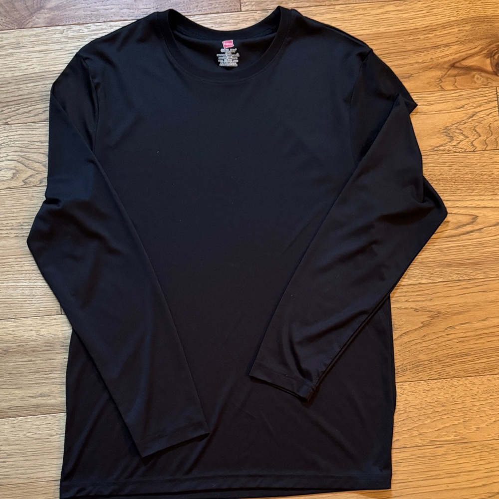 Hanes Men's Black Long Sleeve Crew Tee